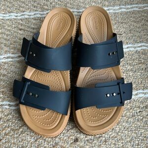 Crocs Brooklyn Woven Buckle-Black Size 9